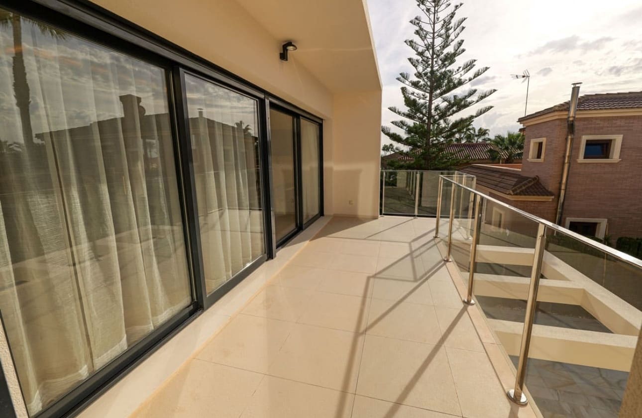 3 camera da letto Villa in vendita in Torrevieja - 1.630.000 € (Rif: 9795129)