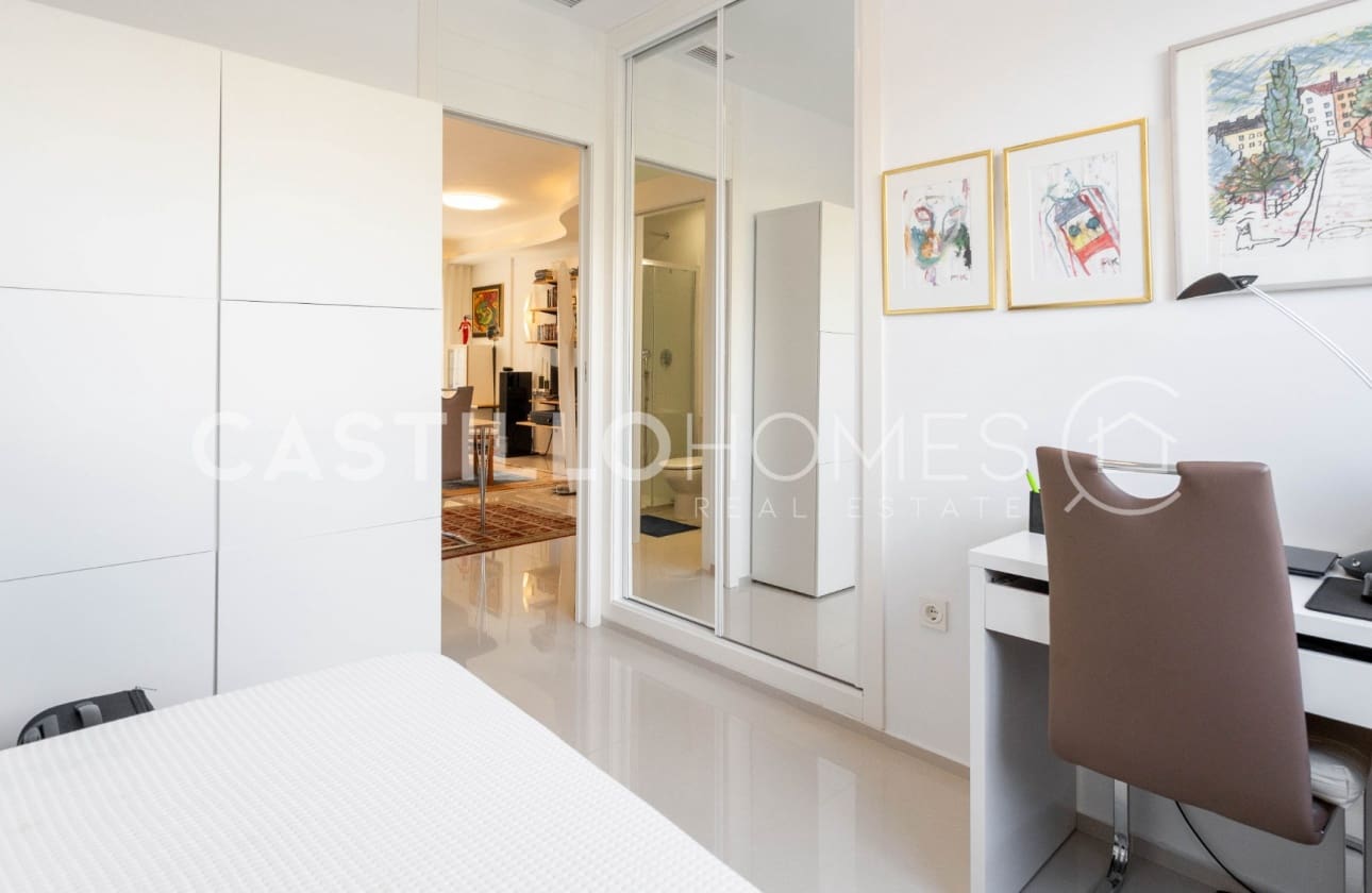 2 bedroom Apartment for sale in Los Dolses with pool - € 229,000 (Ref: 9795132)