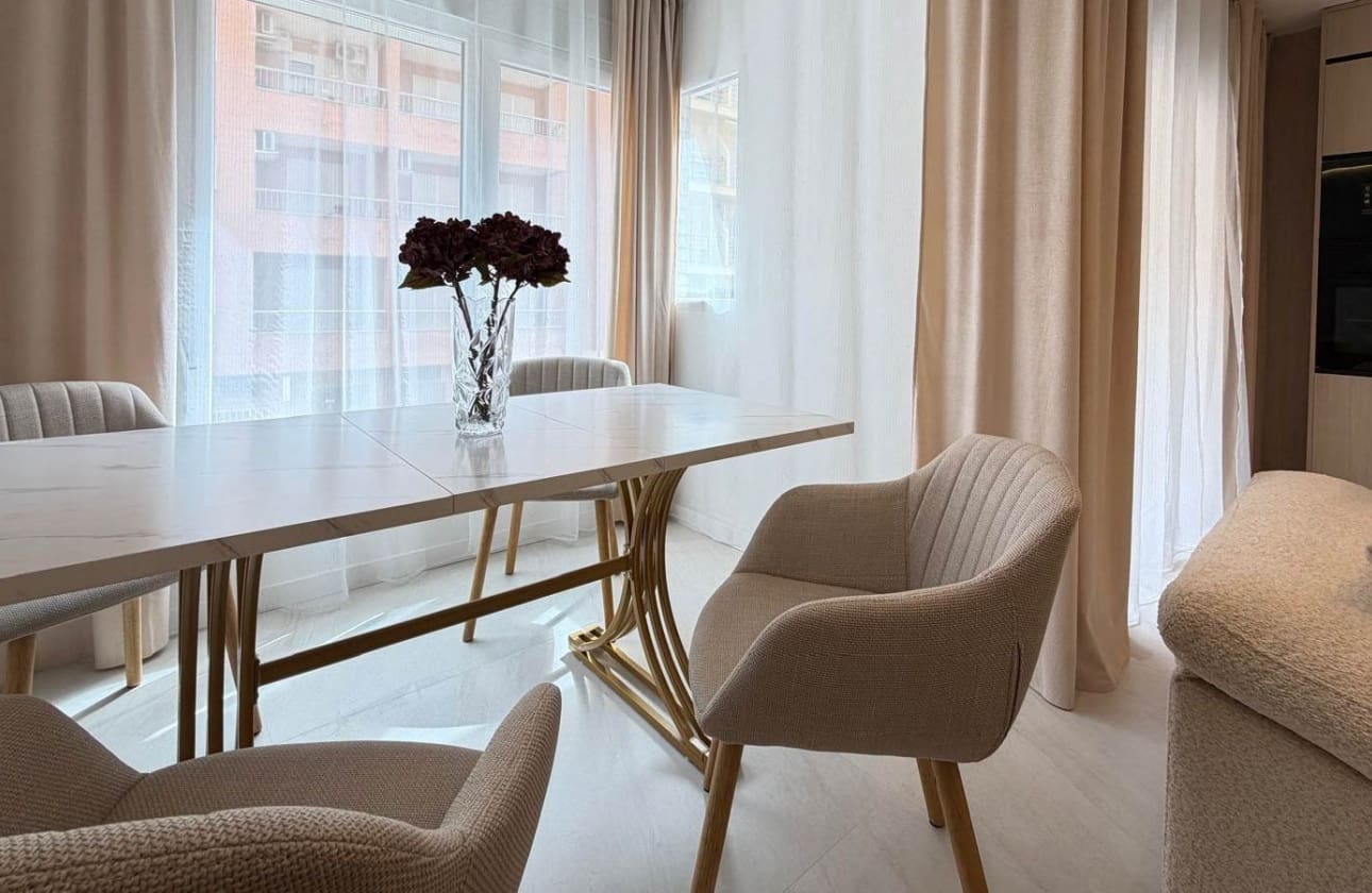 4 slaapkamer Appartement te koop in Torrevieja - € 277.000 (Ref: 9795133)