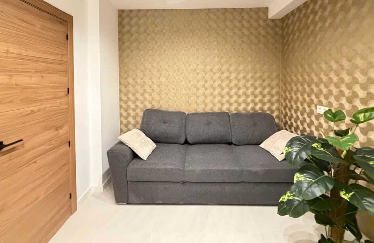 4 slaapkamer Appartement te koop in Torrevieja - € 277.000 (Ref: 9795133)