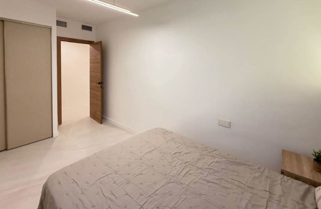 4 slaapkamer Appartement te koop in Torrevieja - € 277.000 (Ref: 9795133)