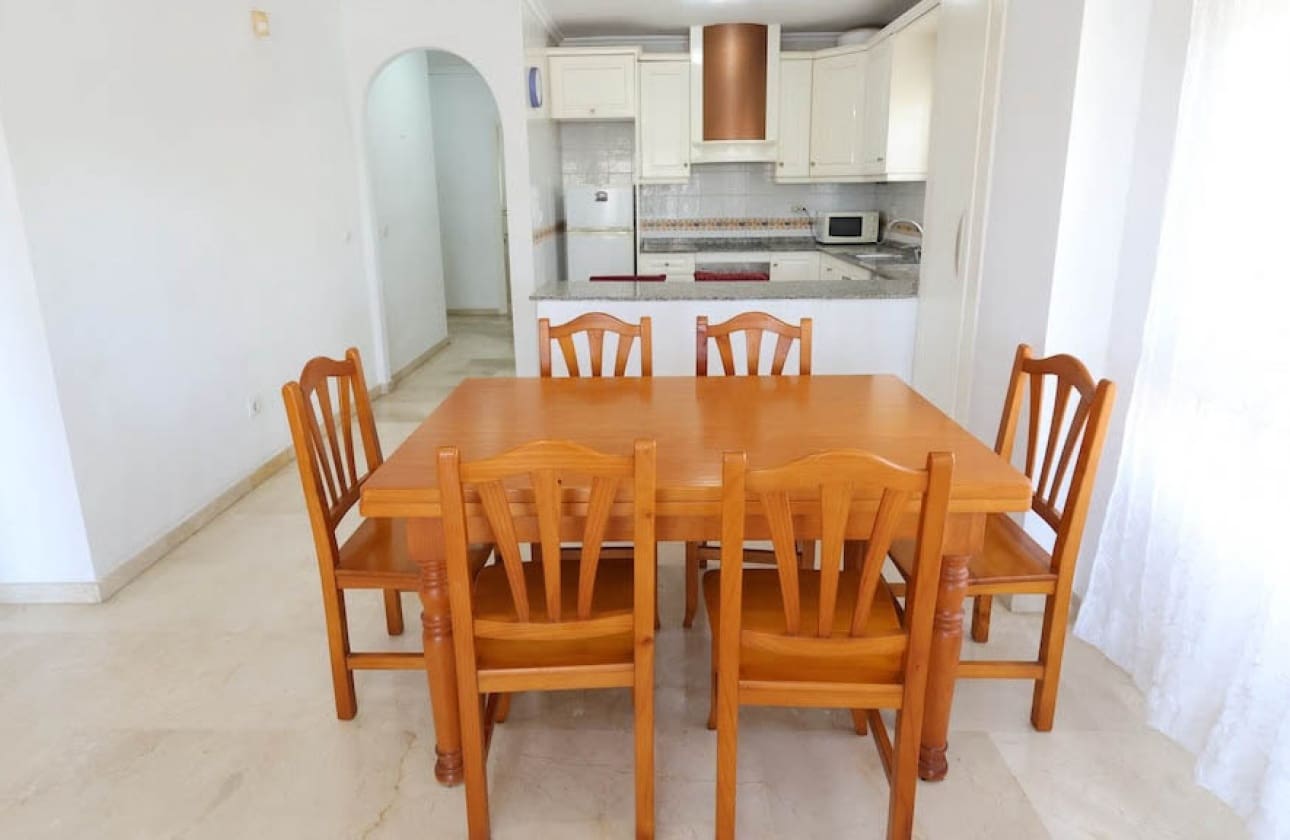 2 soveværelse Lejlighed til salg i Playa Flamenca med swimmingpool - € 179.000 (Ref: 9795135)