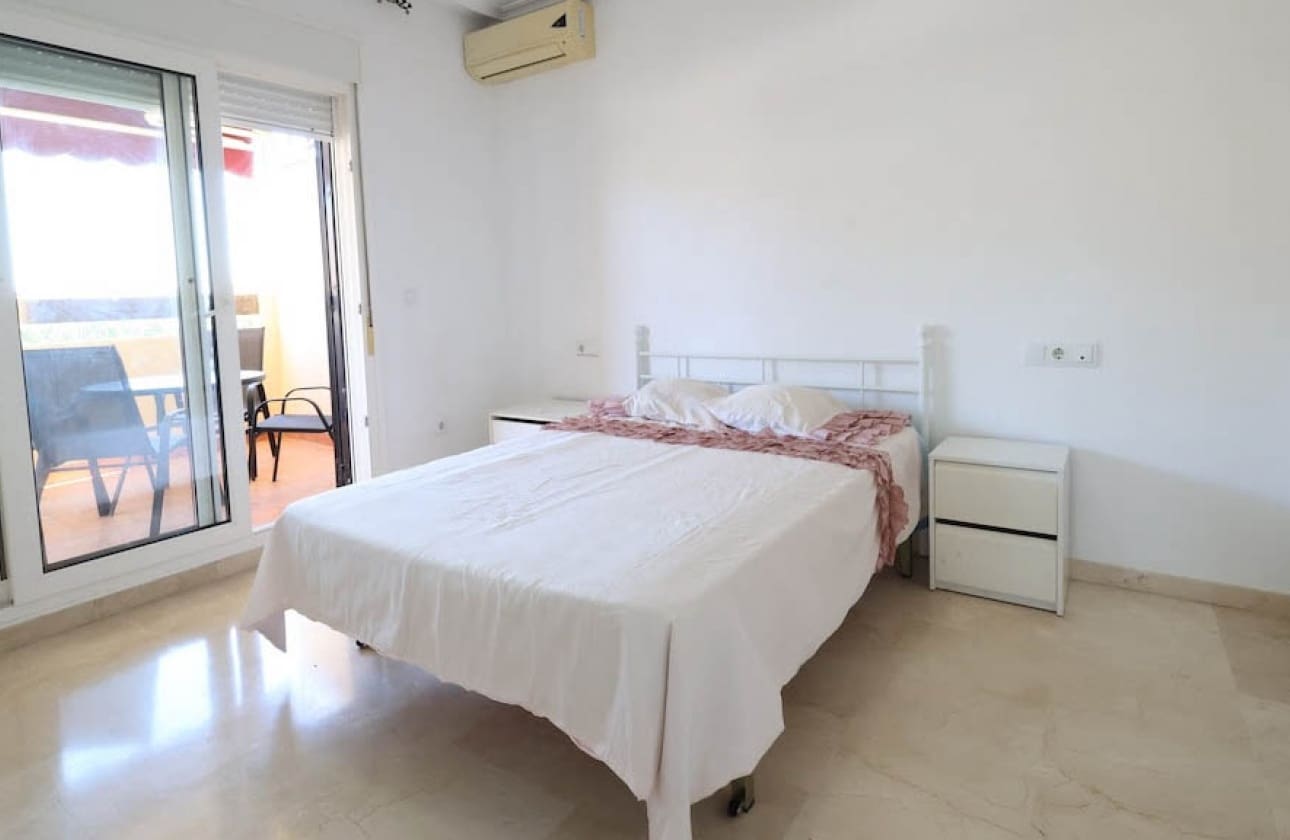 2 soveværelse Lejlighed til salg i Playa Flamenca med swimmingpool - € 179.000 (Ref: 9795135)