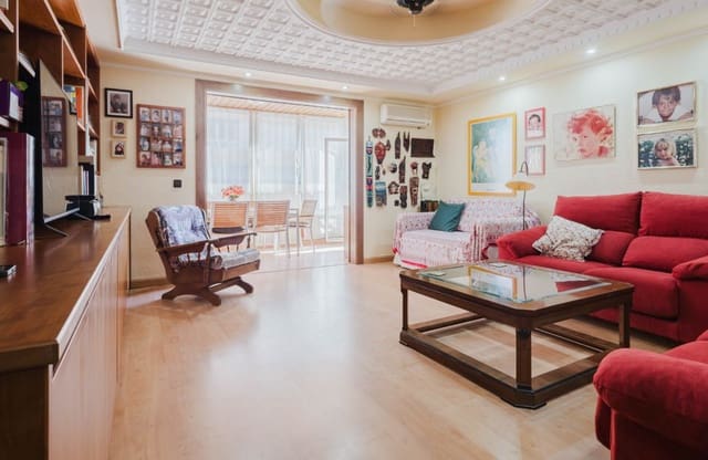 Apartamento Playa de 3 habitaciones en Playa del Acequión, Torrevieja en venta con piscina - 249.500 € (Ref: 9795138)