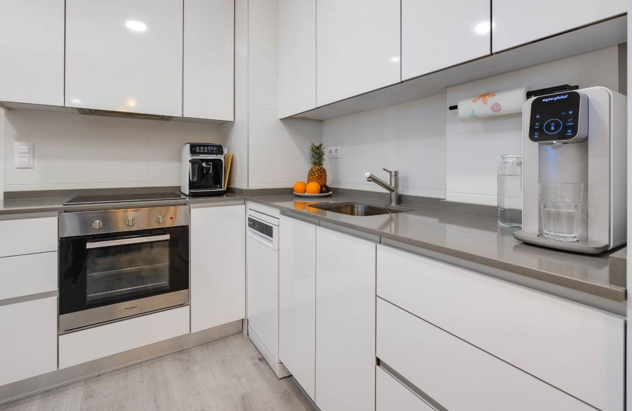 3 makuuhuone Huoneisto myytävänä paikassa Villamartin mukana uima-altaan - 299 000 € (Ref: 9795140)