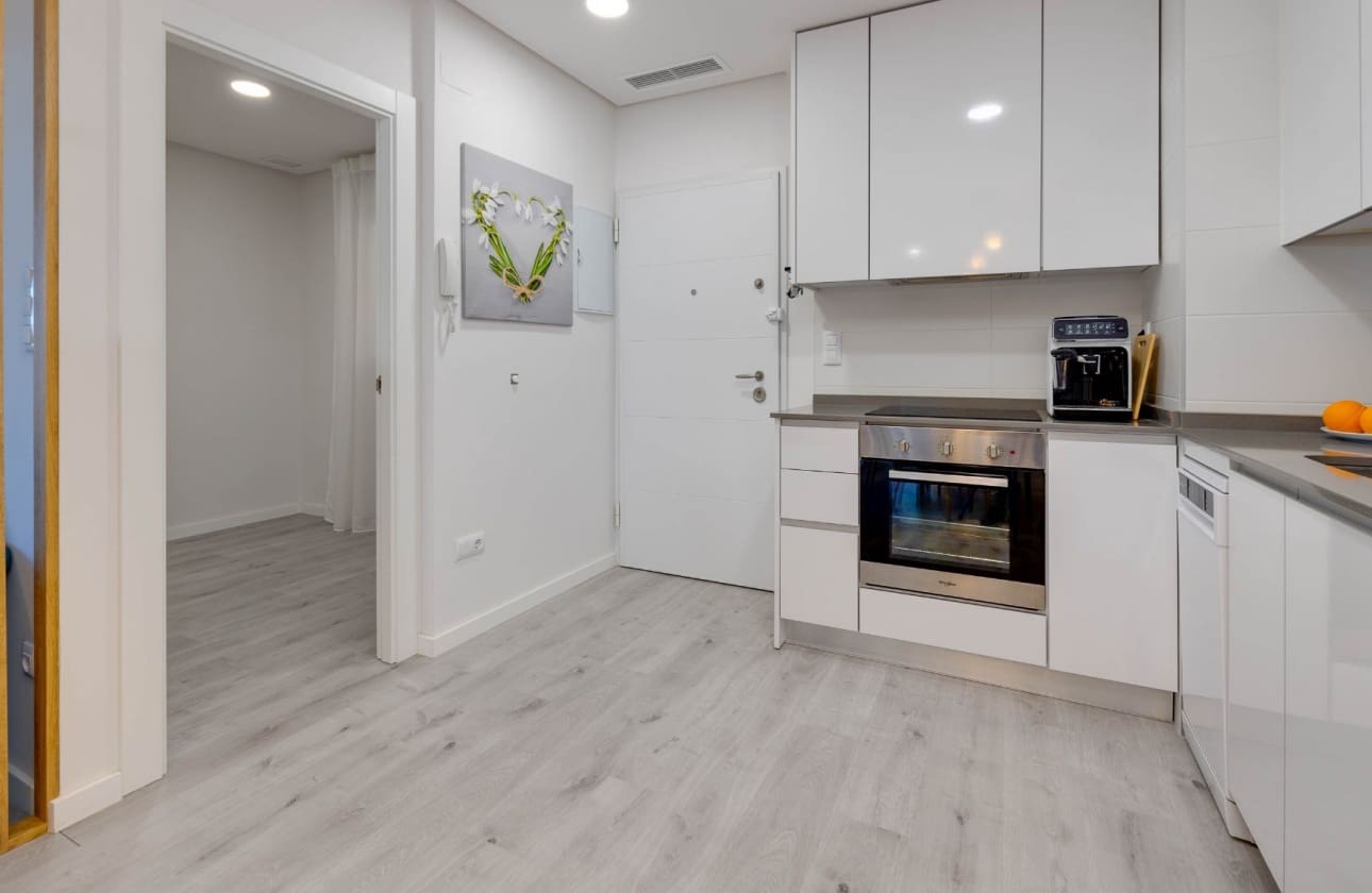 3 makuuhuone Huoneisto myytävänä paikassa Villamartin mukana uima-altaan - 299 000 € (Ref: 9795140)