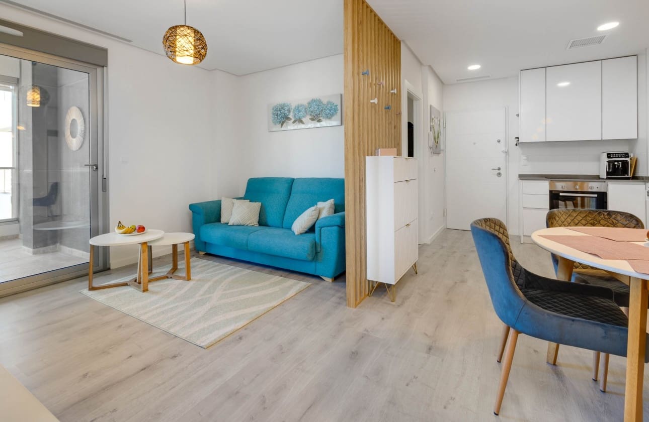 3 makuuhuone Huoneisto myytävänä paikassa Villamartin mukana uima-altaan - 299 000 € (Ref: 9795140)