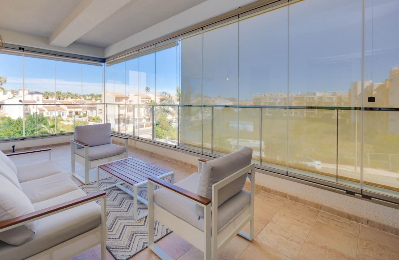 3 makuuhuone Huoneisto myytävänä paikassa Villamartin mukana uima-altaan - 299 000 € (Ref: 9795140)