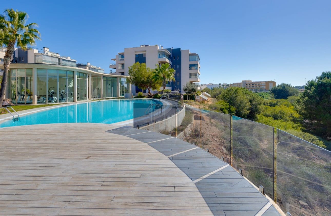 3 makuuhuone Huoneisto myytävänä paikassa Villamartin mukana uima-altaan - 299 000 € (Ref: 9795140)