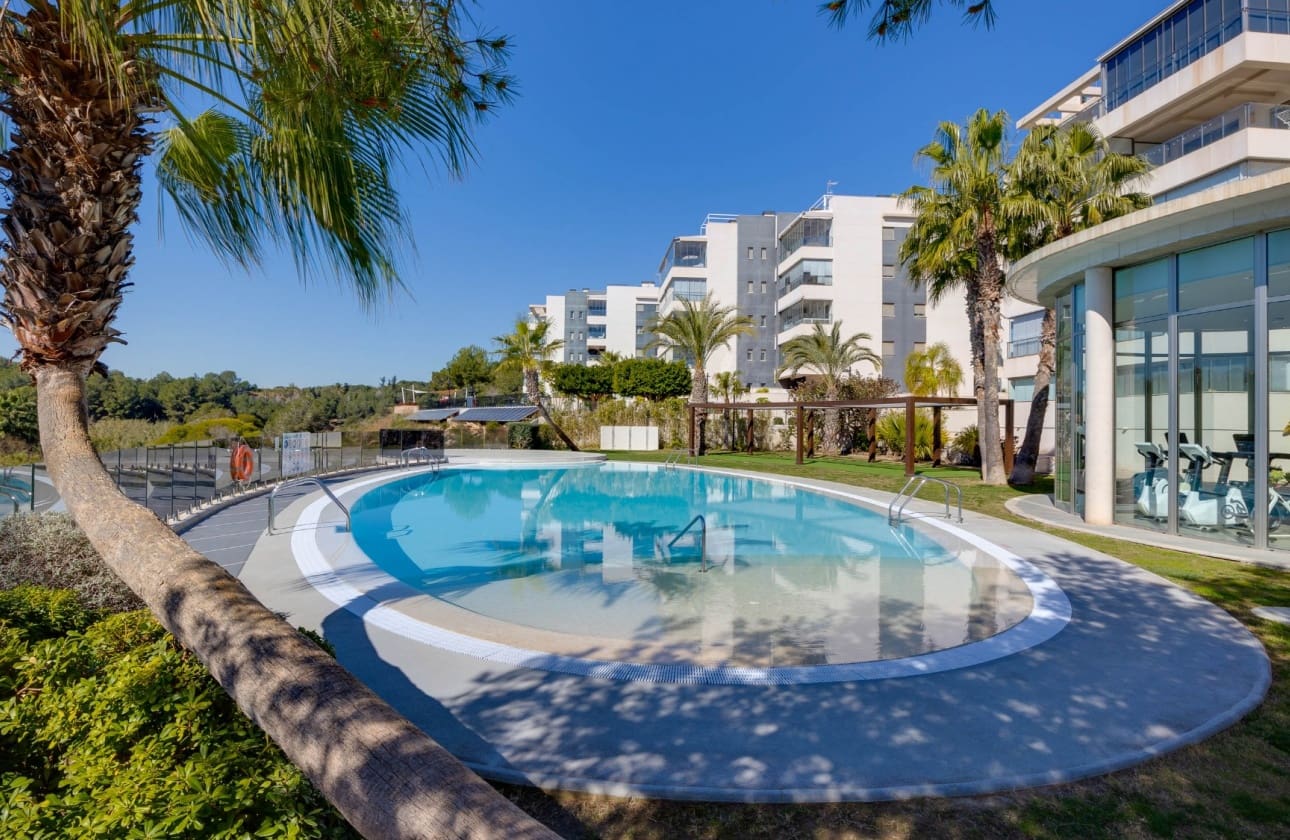 3 makuuhuone Huoneisto myytävänä paikassa Villamartin mukana uima-altaan - 299 000 € (Ref: 9795140)