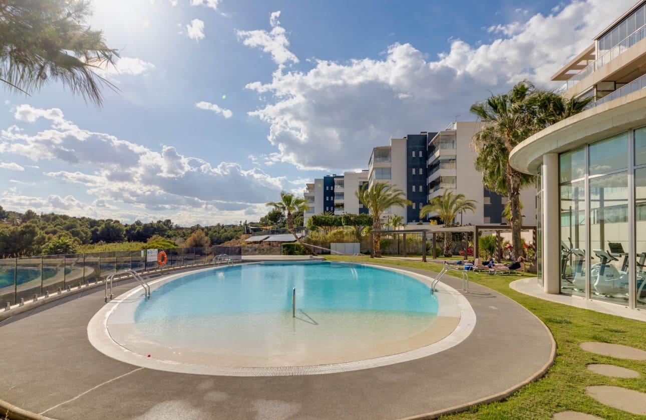 3 makuuhuone Huoneisto myytävänä paikassa Villamartin mukana uima-altaan - 299 000 € (Ref: 9795140)