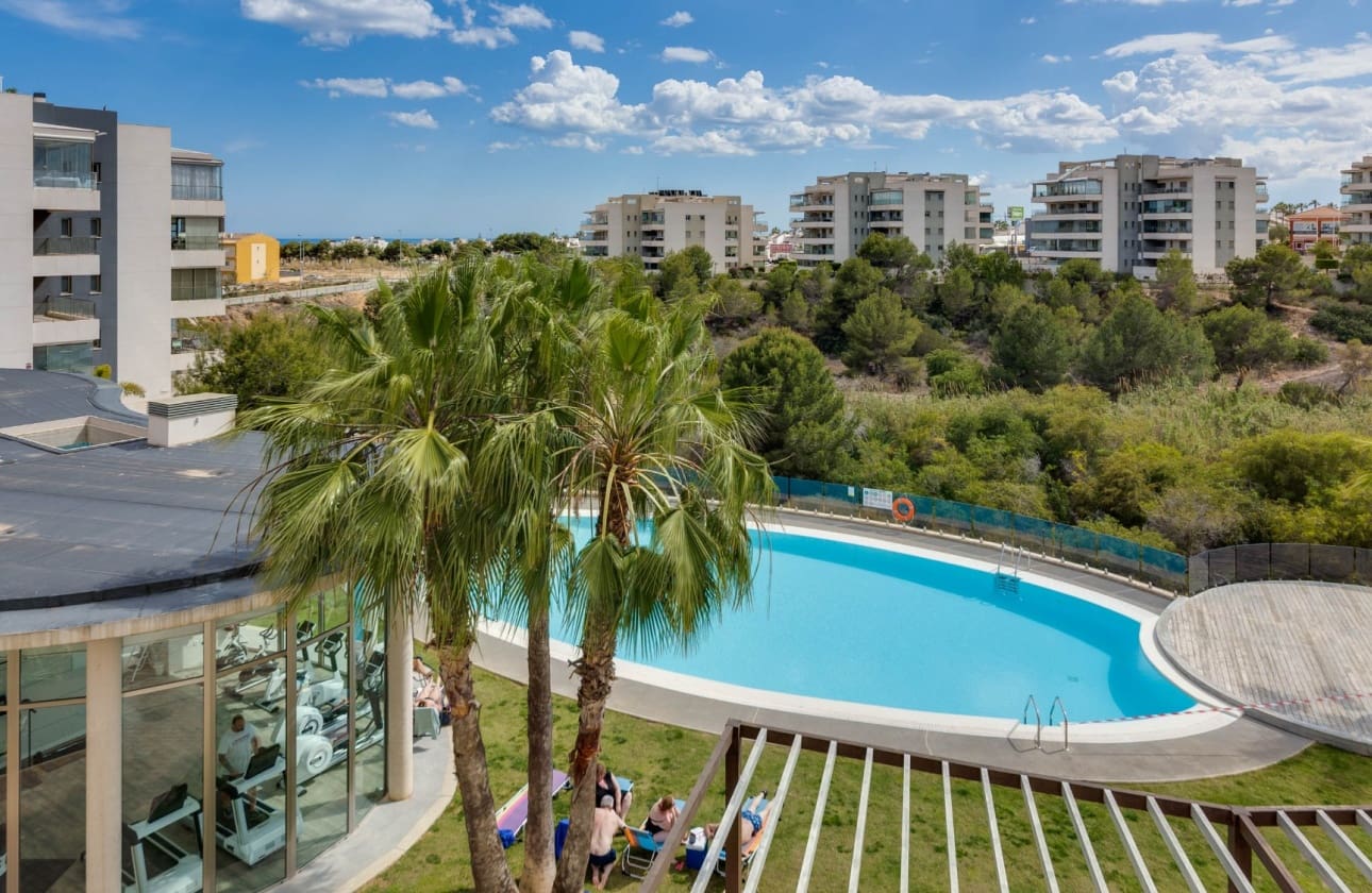 3 makuuhuone Huoneisto myytävänä paikassa Villamartin mukana uima-altaan - 299 000 € (Ref: 9795140)