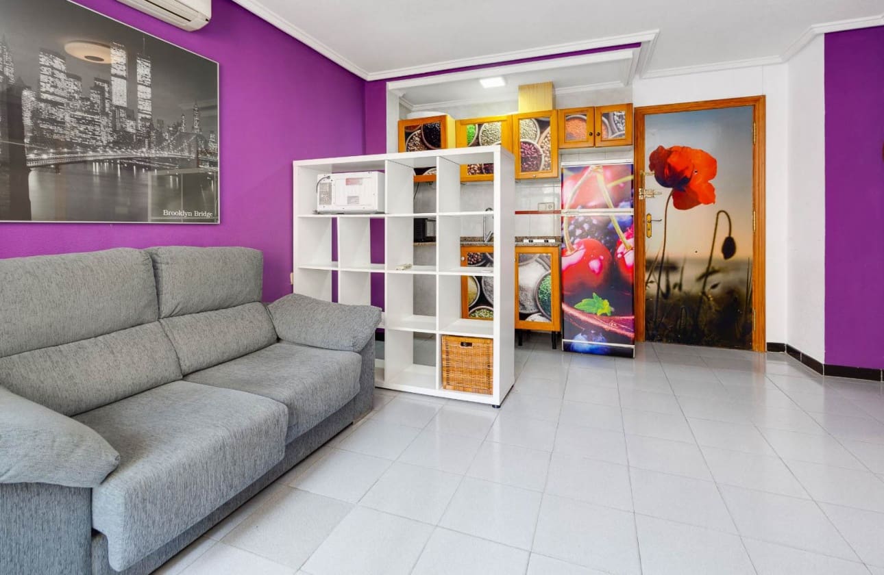 1 sypialnia Apartament na sprzedaż w Torrevieja - 99 990 € (Ref: 9795141)