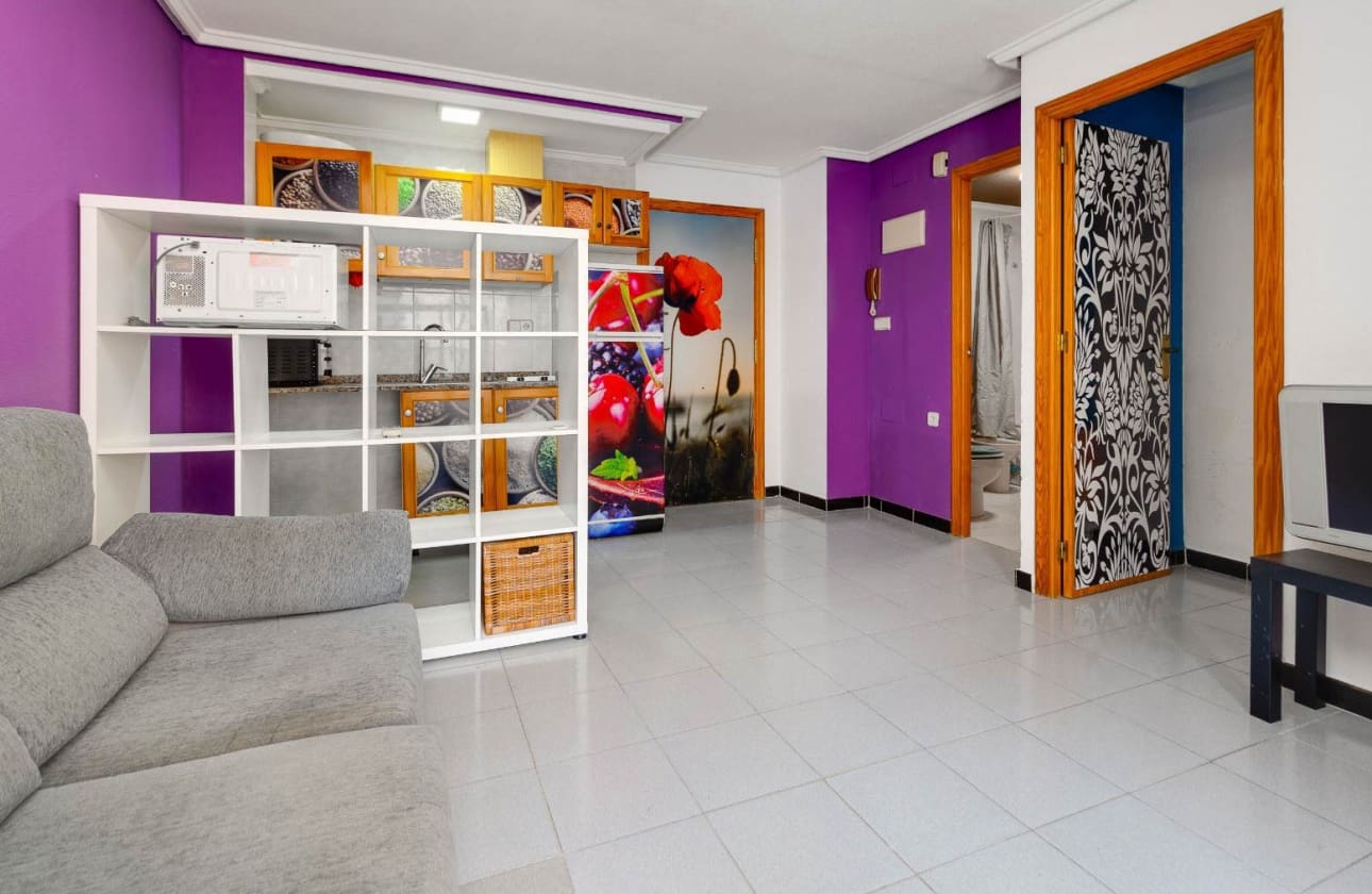 1 sypialnia Apartament na sprzedaż w Torrevieja - 99 990 € (Ref: 9795141)