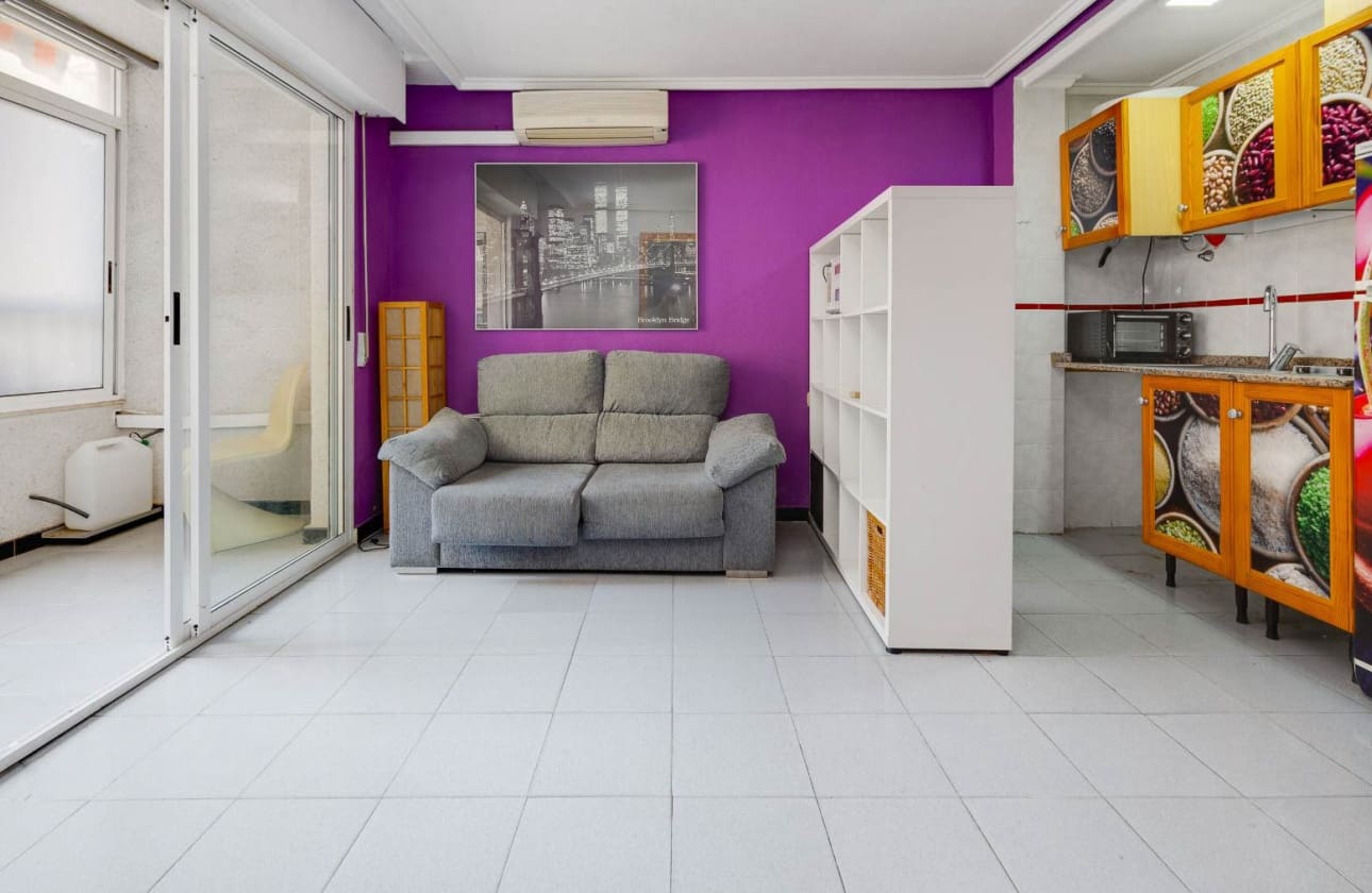 1 sypialnia Apartament na sprzedaż w Torrevieja - 99 990 € (Ref: 9795141)