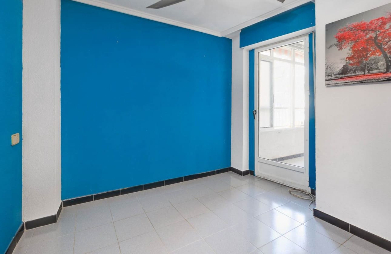 1 sypialnia Apartament na sprzedaż w Torrevieja - 99 990 € (Ref: 9795141)