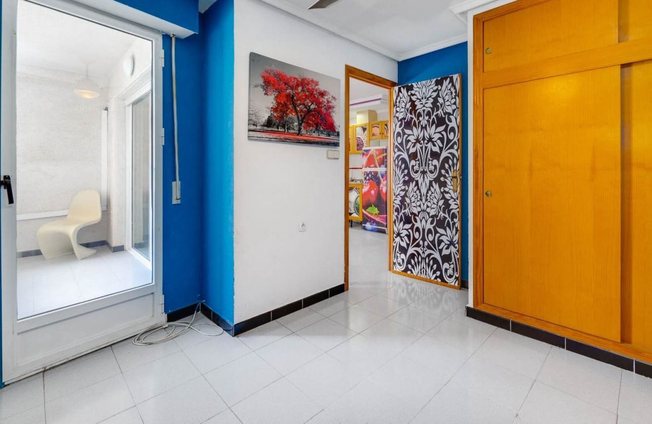1 sypialnia Apartament na sprzedaż w Torrevieja - 99 990 € (Ref: 9795141)