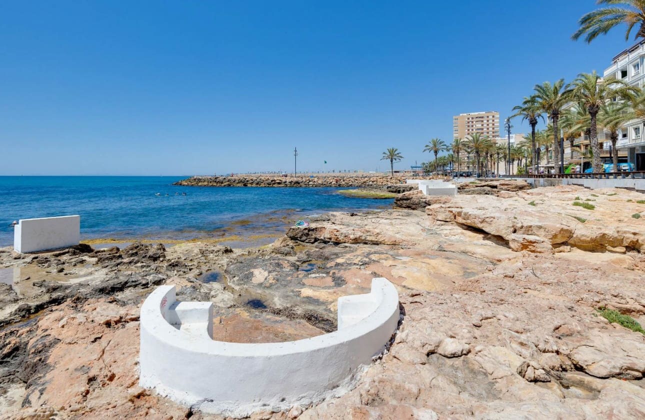 1 sypialnia Apartament na sprzedaż w Torrevieja - 99 990 € (Ref: 9795141)