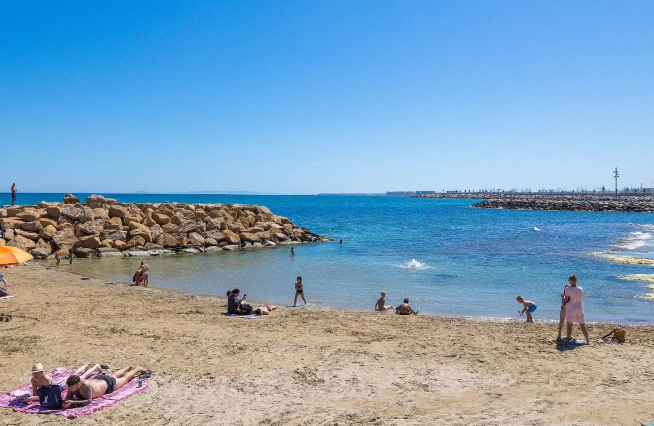 1 sypialnia Apartament na sprzedaż w Torrevieja - 99 990 € (Ref: 9795141)