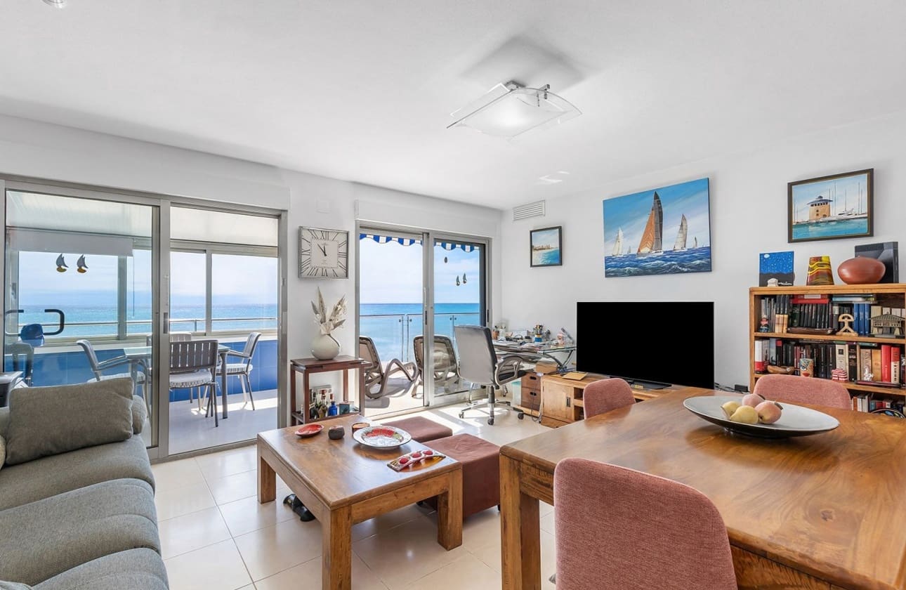 Ático de 2 habitaciones en Torrevieja en venta con piscina garaje - 449.000 € (Ref: 9803767)