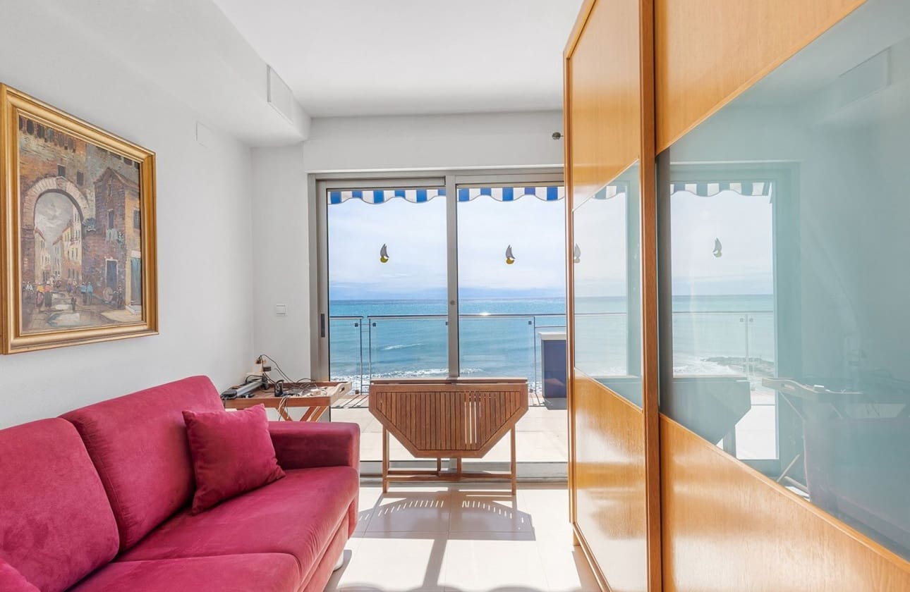 Ático de 2 habitaciones en Torrevieja en venta con piscina garaje - 449.000 € (Ref: 9803767)