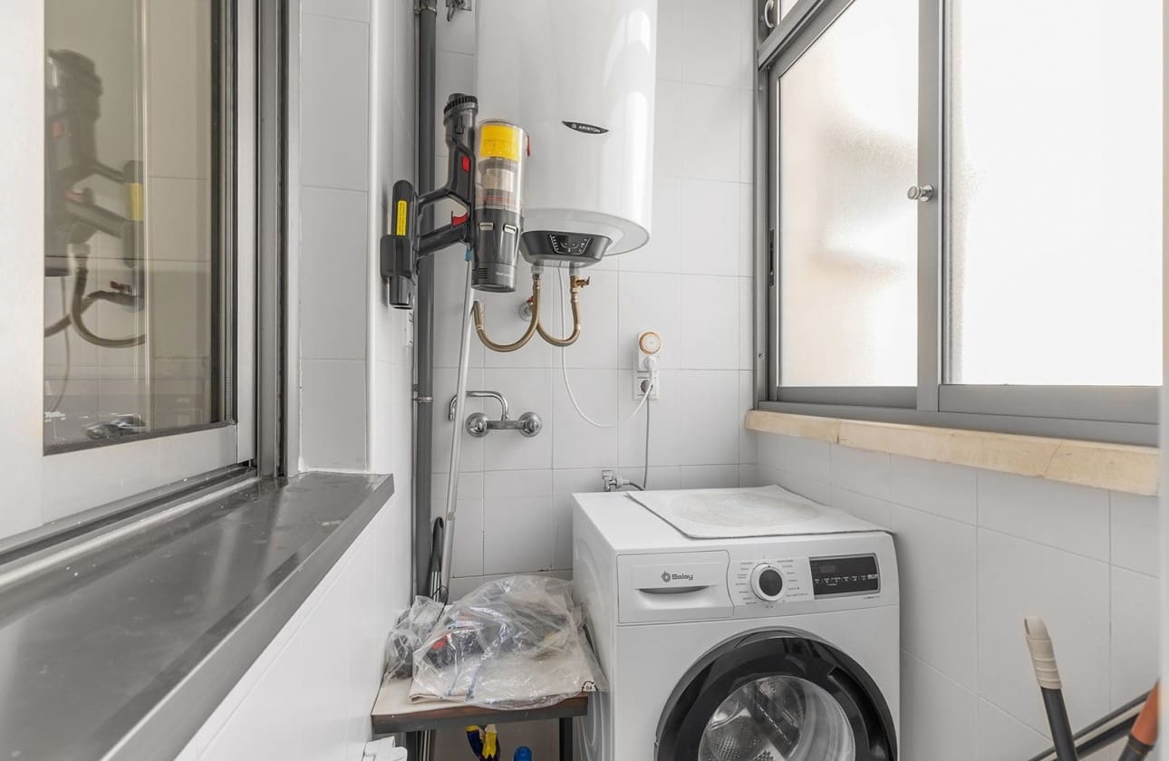 Ático de 2 habitaciones en Torrevieja en venta con piscina garaje - 449.000 € (Ref: 9803767)