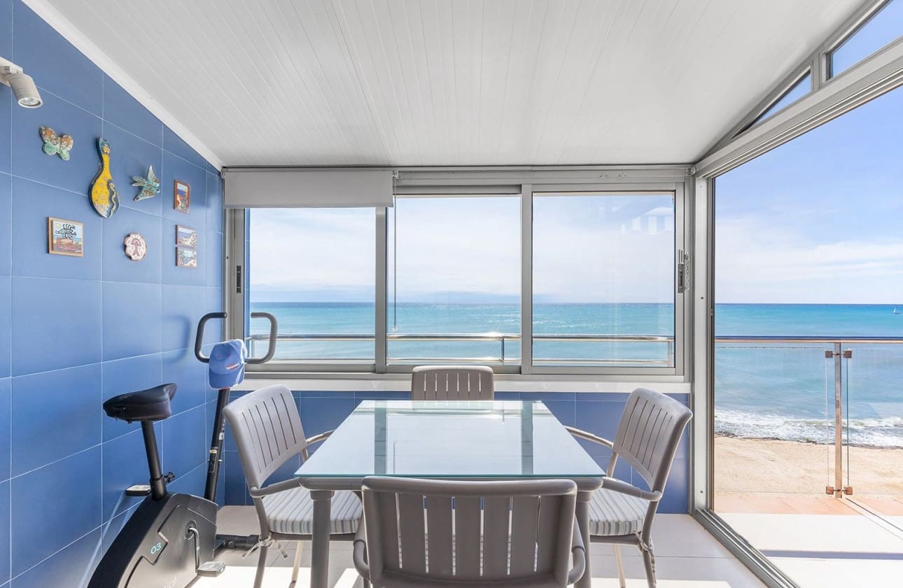 Ático de 2 habitaciones en Torrevieja en venta con piscina garaje - 449.000 € (Ref: 9803767)