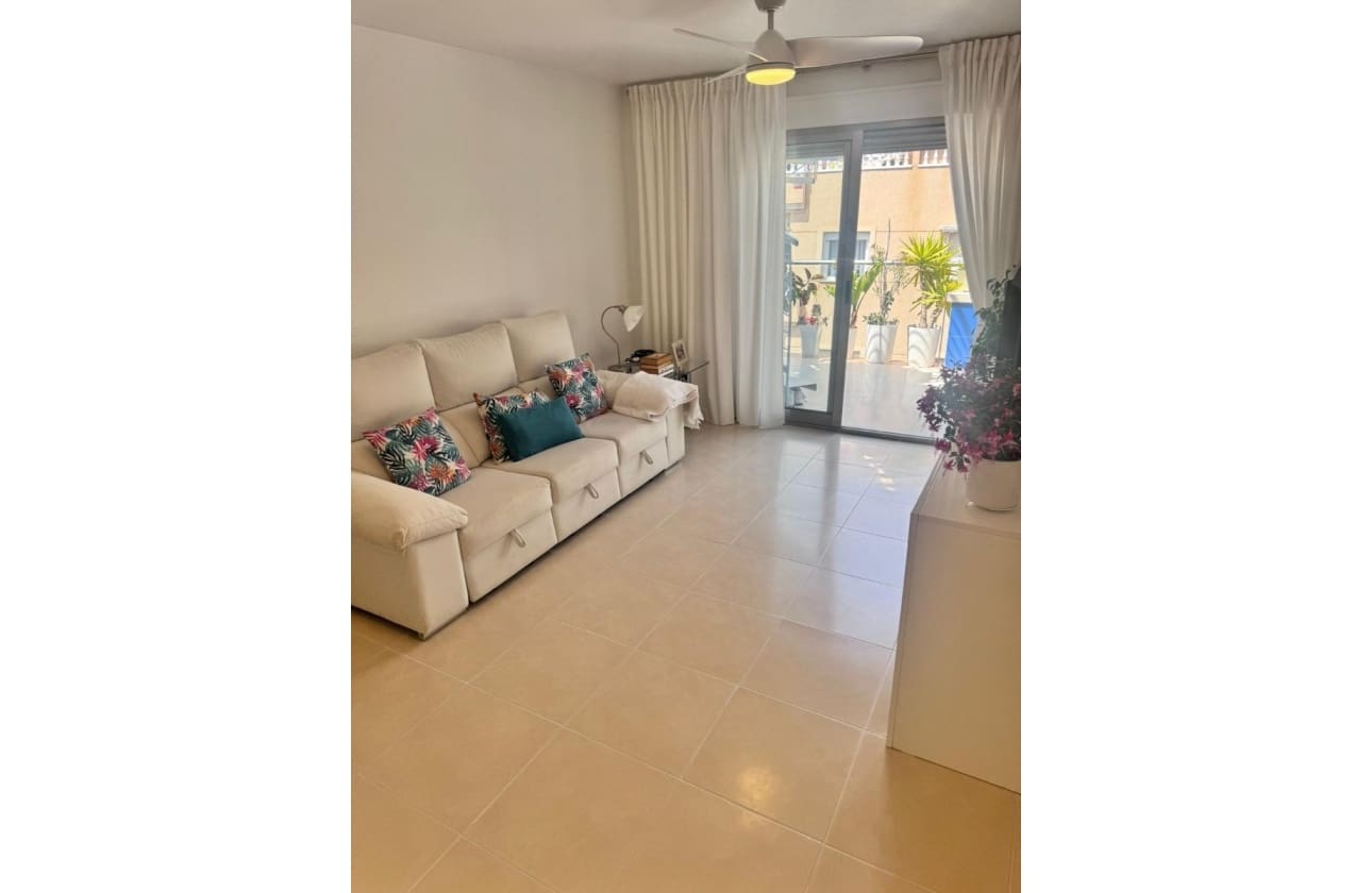 3 bedroom Penthouse for sale in Torrevieja with pool garage - € 329,000 (Ref: 9807212)