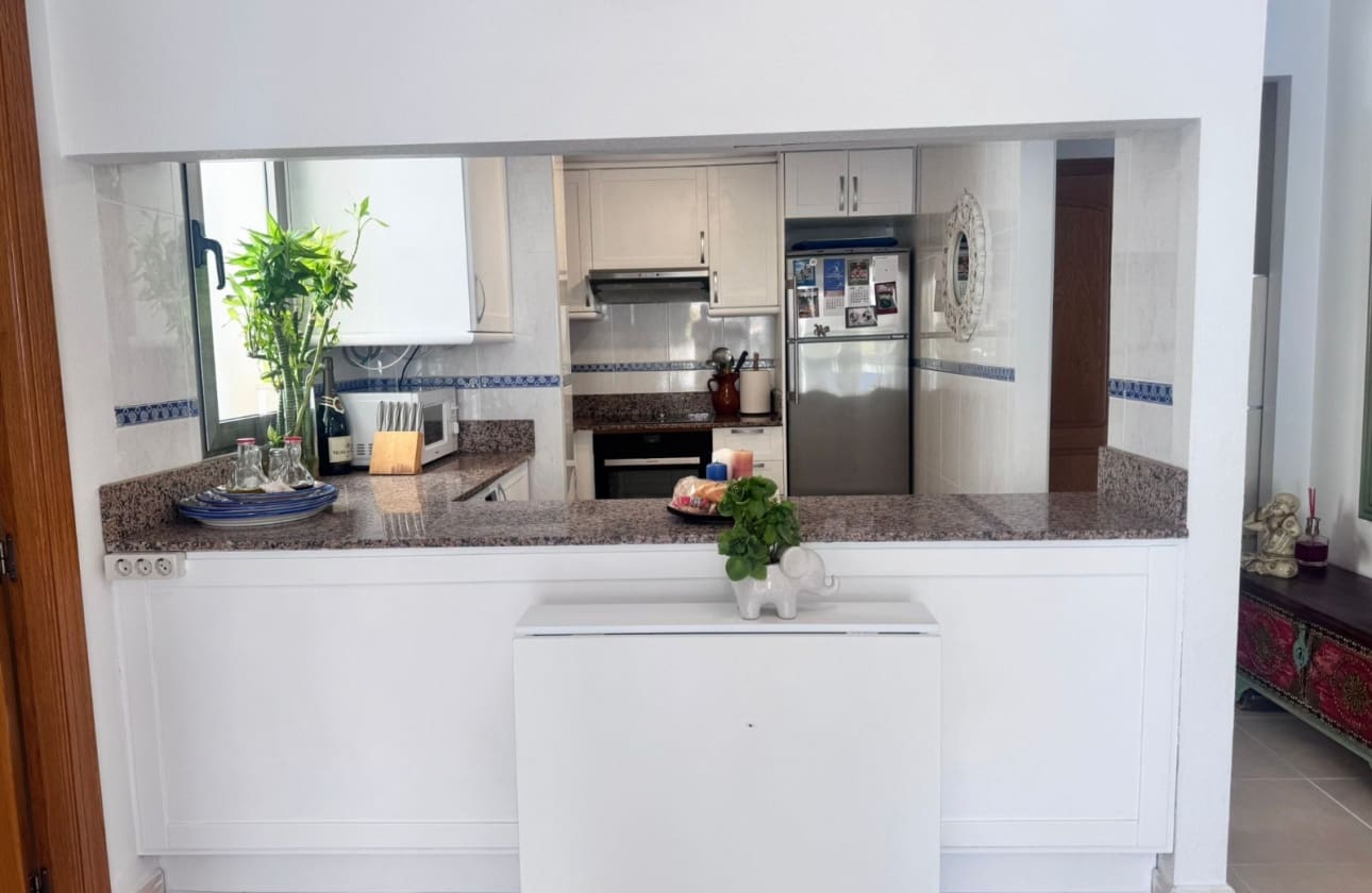 3 bedroom Penthouse for sale in Torrevieja with pool garage - € 329,000 (Ref: 9807212)