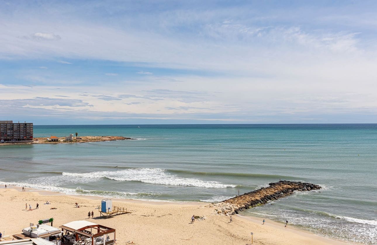 3 bedroom Penthouse for sale in Torrevieja with pool garage - € 329,000 (Ref: 9807212)