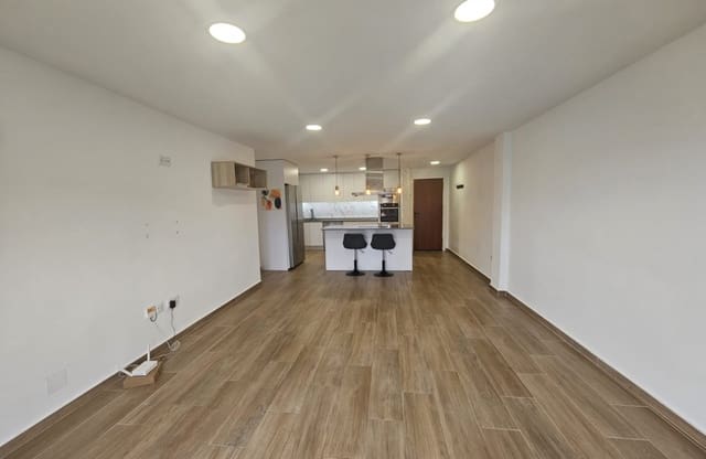 3 makuuhuone Ranta-asunto myytävänä paikassa Zona Pueblo, Guardamar del Segura mukana 
autotalli - 220 000 € (Ref: 9808603)