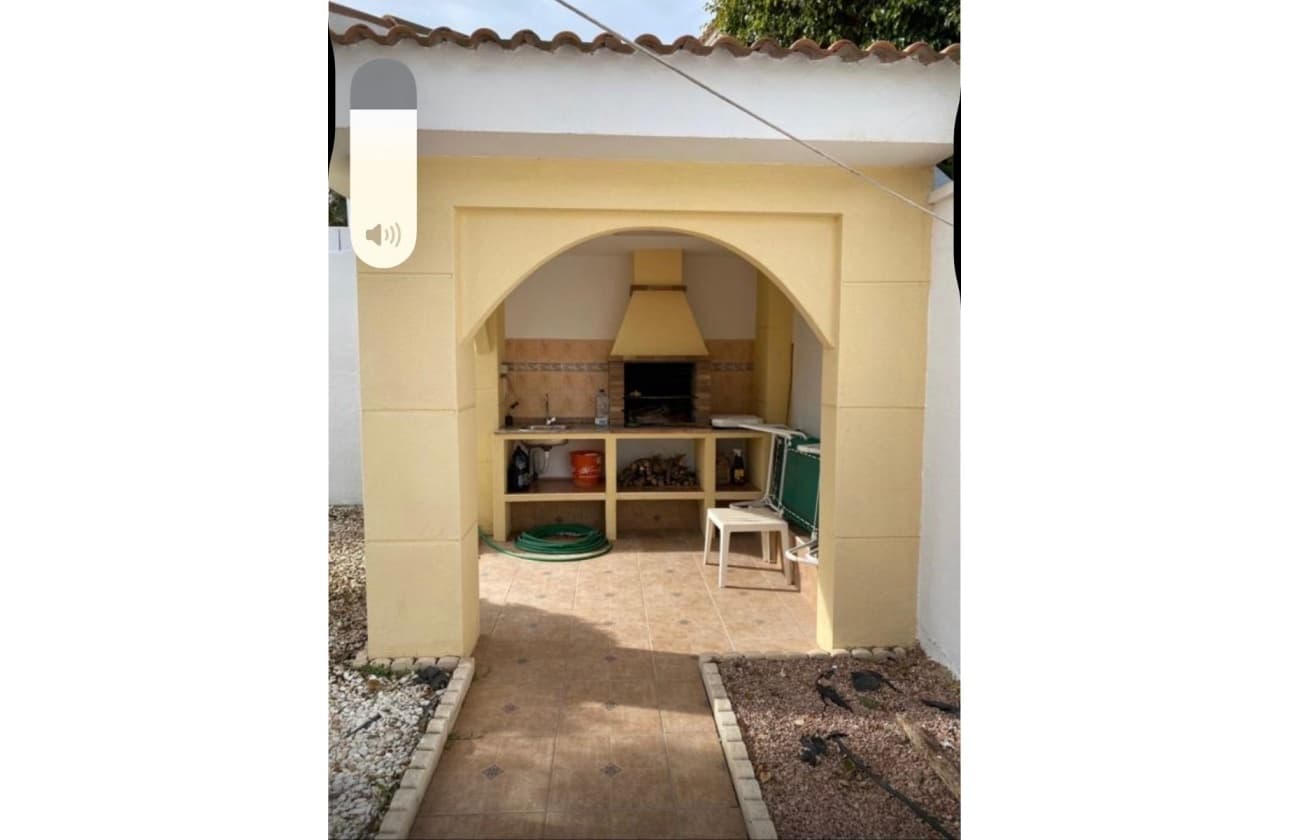 3 makuuhuone Huvila myytävänä paikassa Ciudad Quesada mukana uima-altaan 
autotalli - 449 900 € (Ref: 9815150)