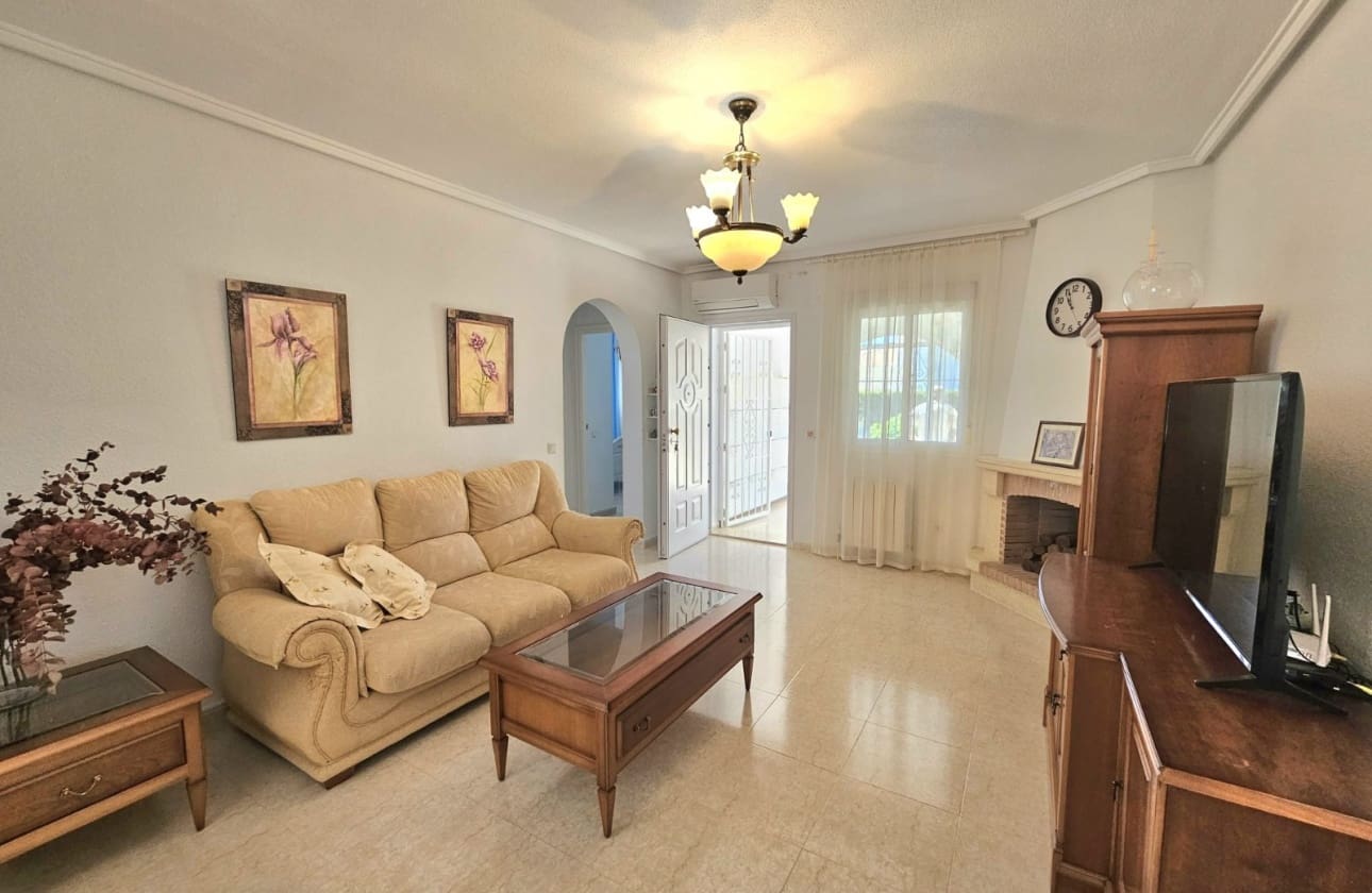 Chalet de 3 habitaciones en Ciudad Quesada en venta con piscina garaje - 430.000 € (Ref: 9815150)