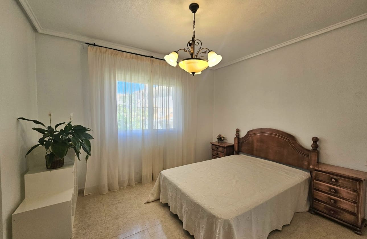 Chalet de 3 habitaciones en Ciudad Quesada en venta con piscina garaje - 430.000 € (Ref: 9815150)