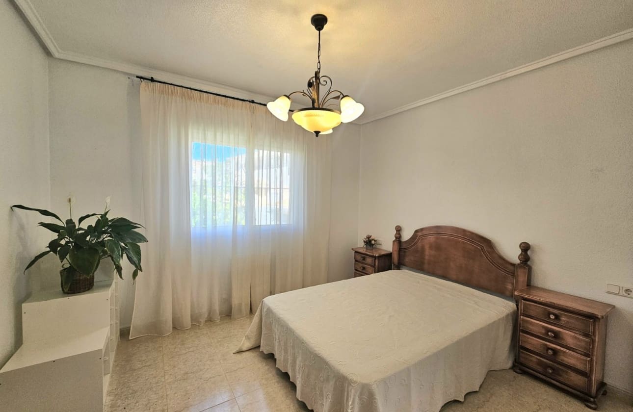 Chalet de 3 habitaciones en Ciudad Quesada en venta con piscina garaje - 430.000 € (Ref: 9815150)