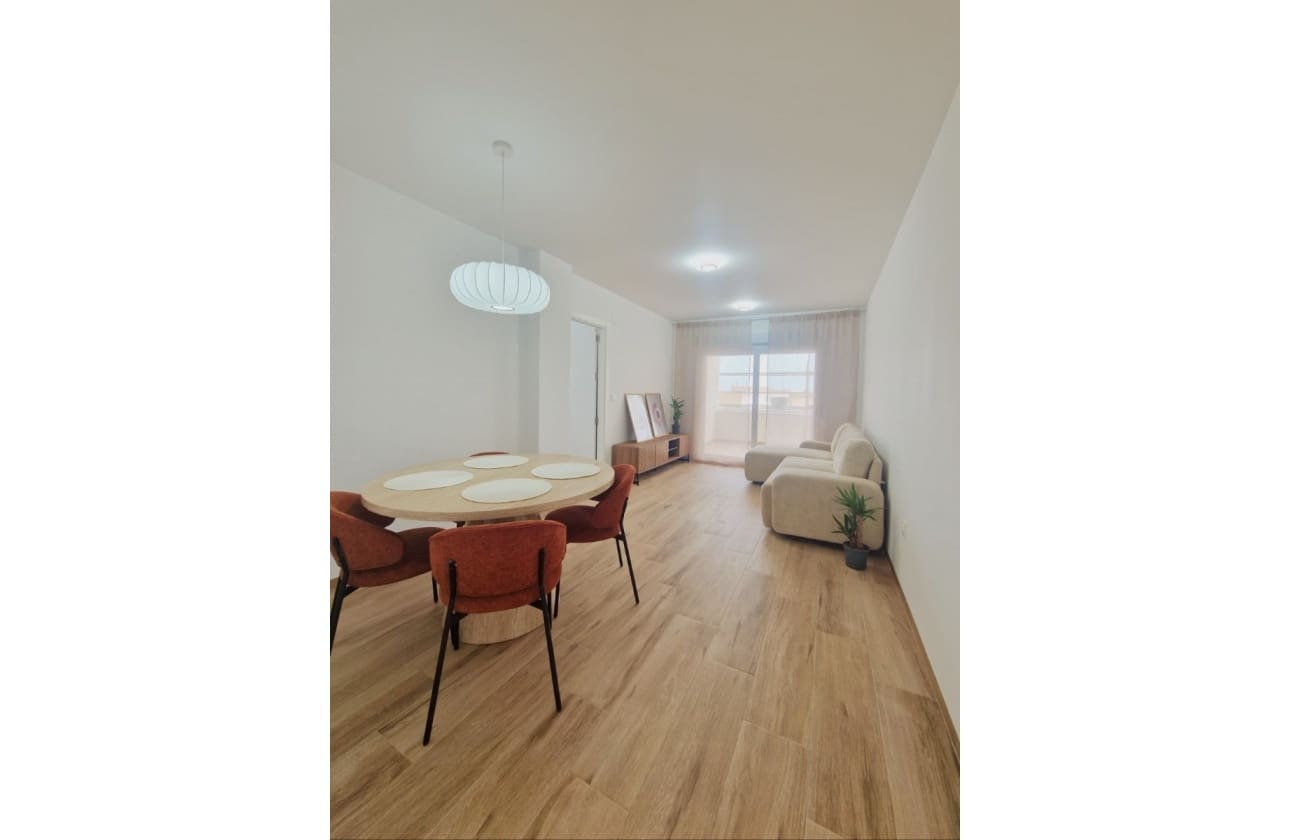 2 slaapkamer Appartement te koop in San Fulgencio met zwembad - € 148.000 (Ref: 9838702)