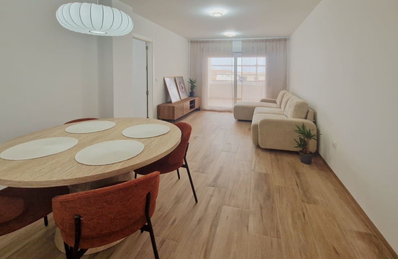2 slaapkamer Appartement te koop in San Fulgencio met zwembad - € 148.000 (Ref: 9838702)