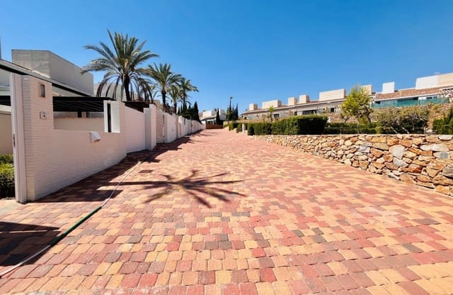 2 soverom Villa til salgs i La Peraleja Golf Resort, Murcia by - € 298 000 (Ref: 9844021)