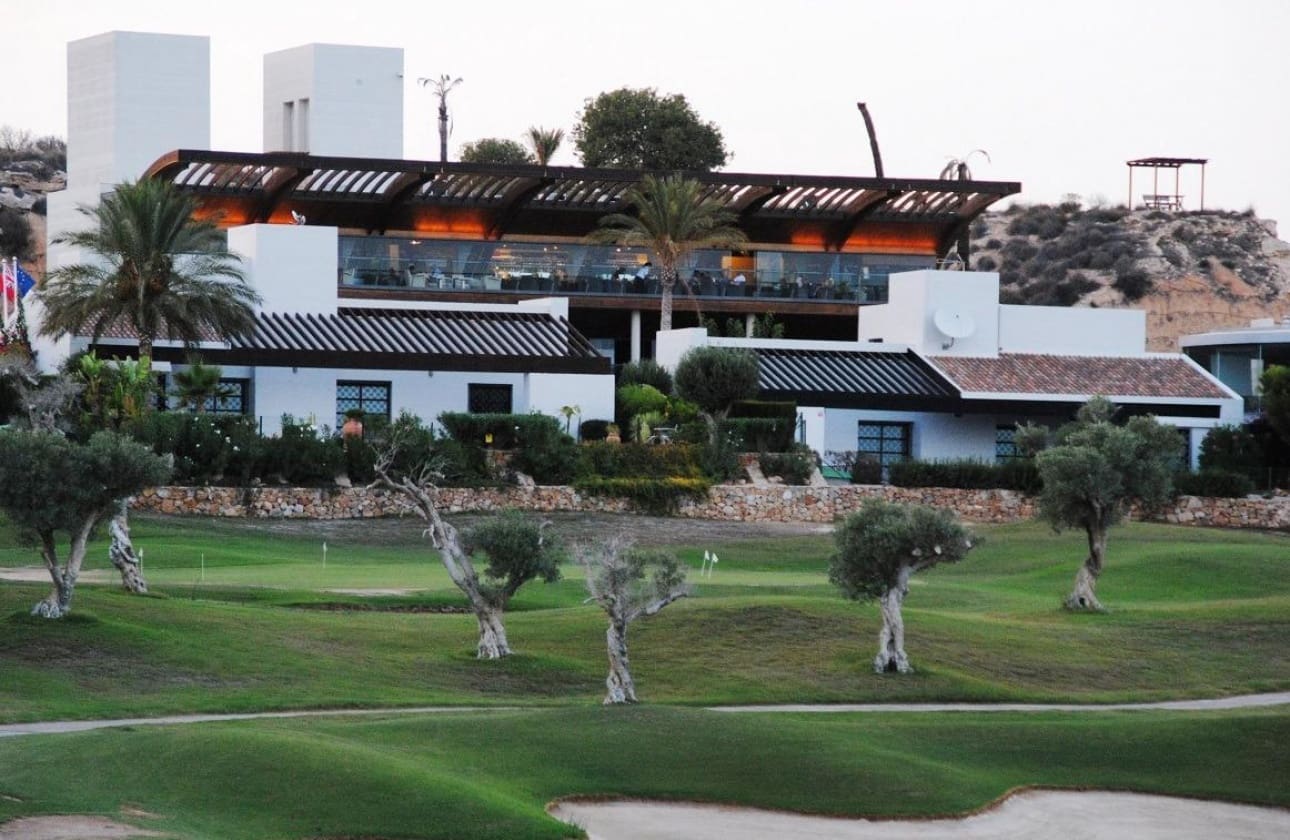 2 bedroom Villa for sale in La Peraleja Golf Resort - € 298,000 (Ref: 9844021)