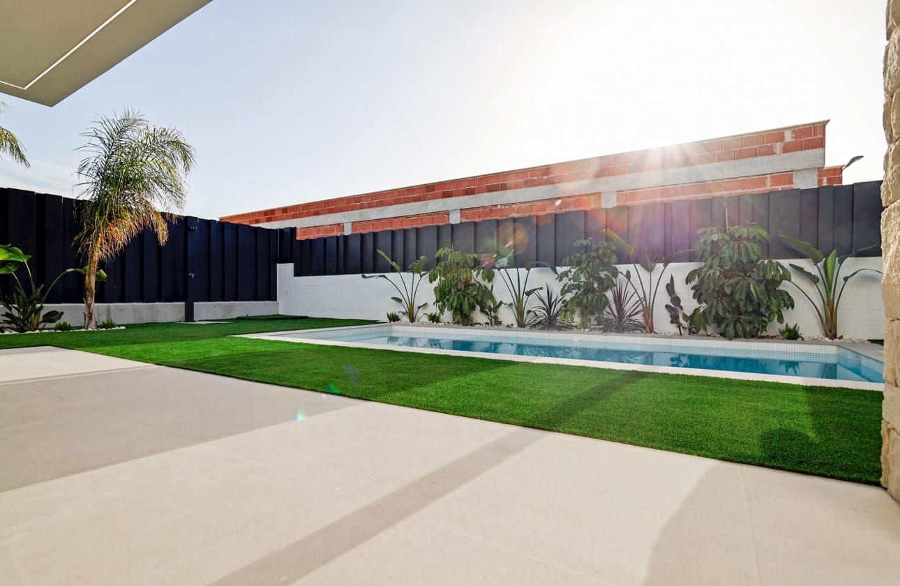 3 bedroom Villa for sale in Molina de Segura - € 409,000 (Ref: 9844028)