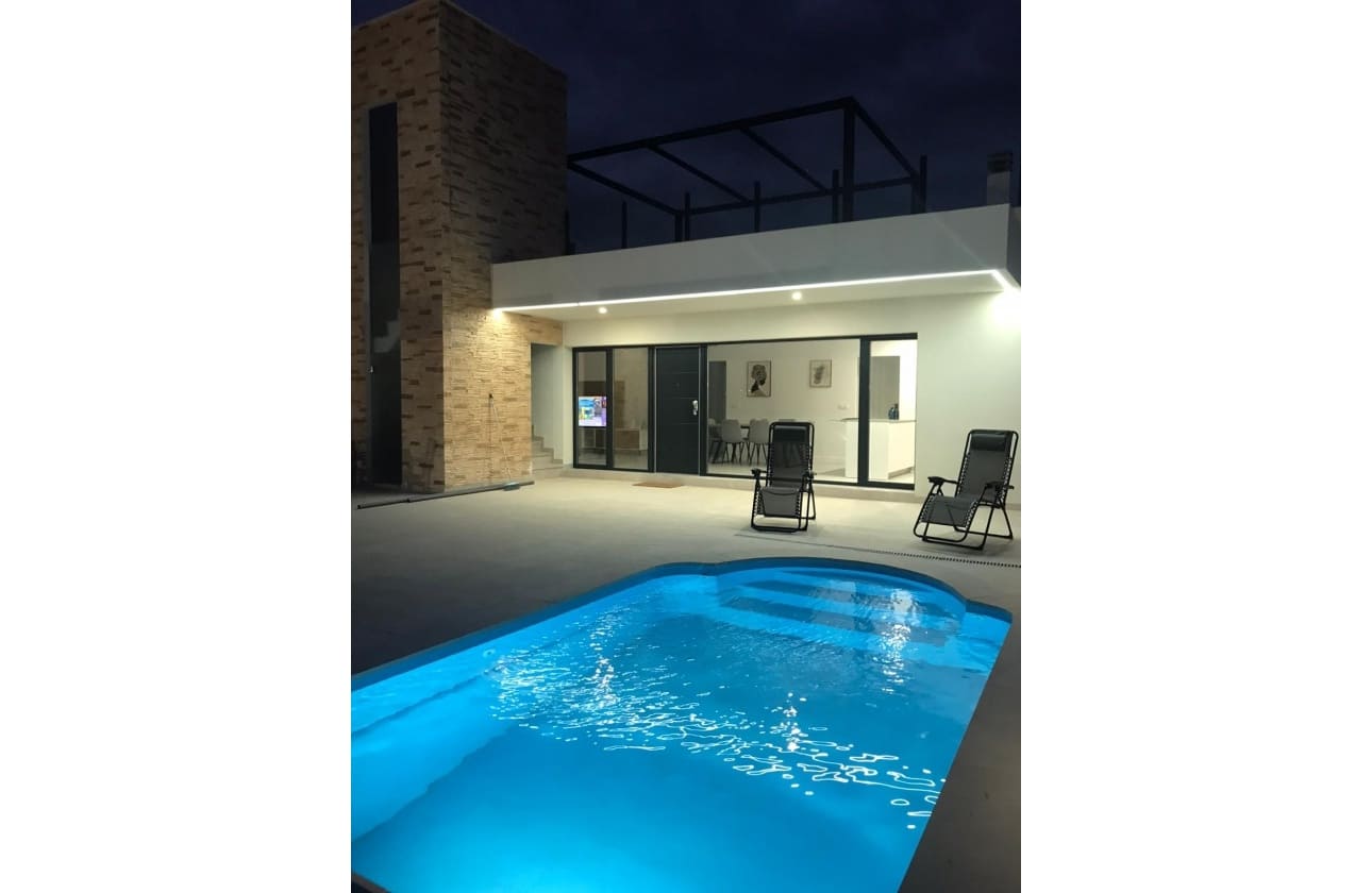 3 bedroom Villa for sale in La Pinilla - € 379,845 (Ref: 9844032)