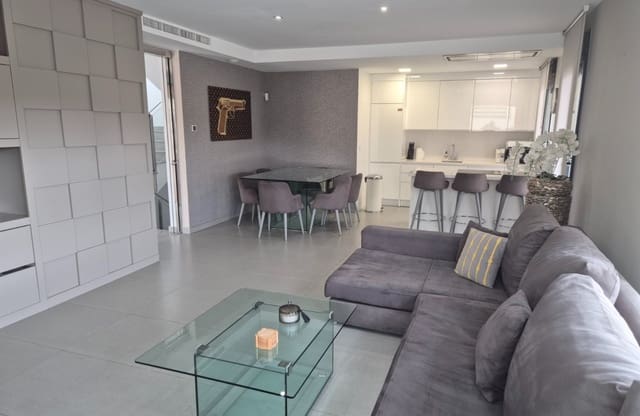 5 quarto Moradia para venda em Los Balcones com piscina garagem - 960 000 € (Ref: 9844033)