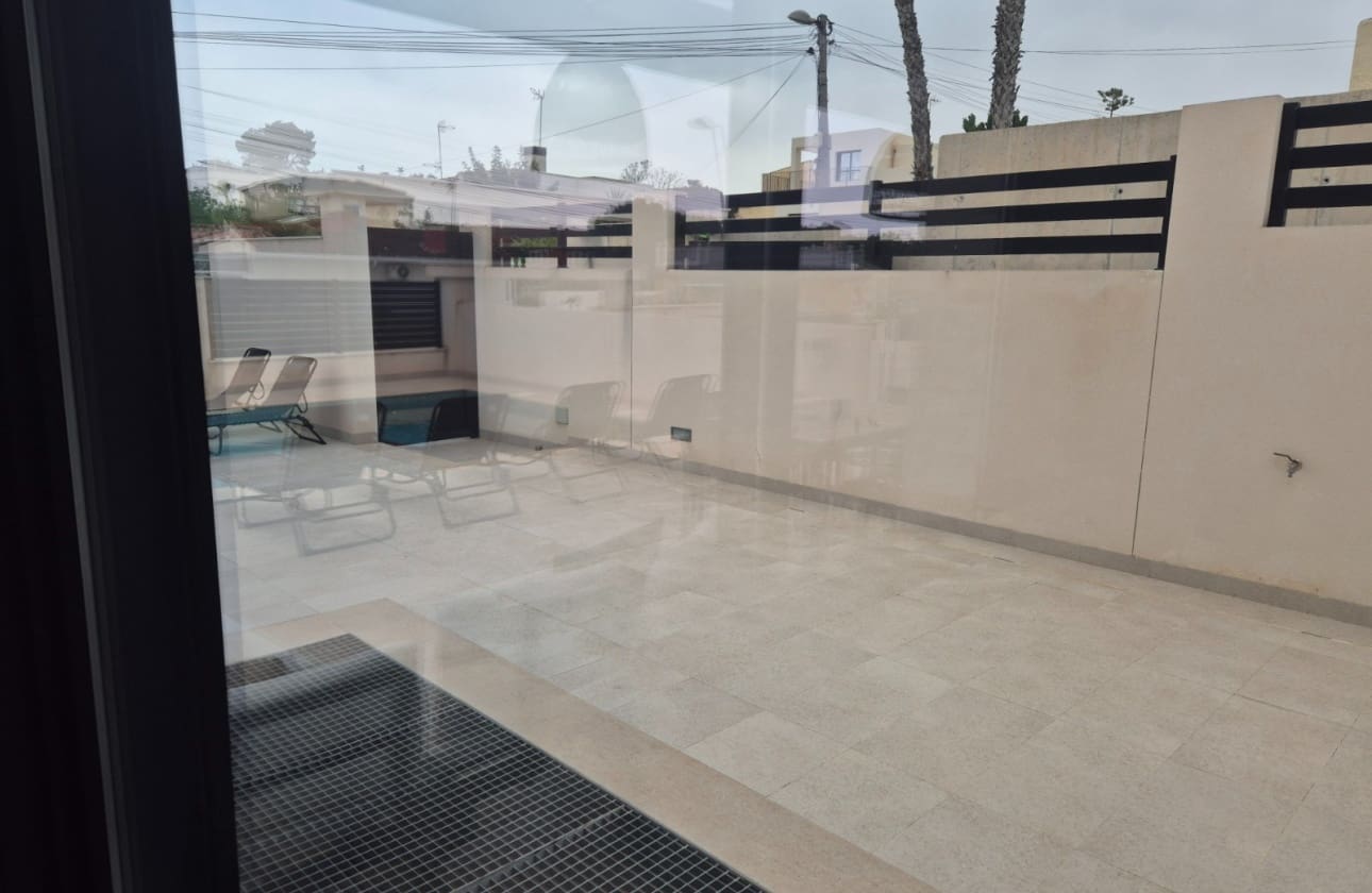 5 quarto Moradia para venda em Los Balcones com piscina garagem - 960 000 € (Ref: 9844033)