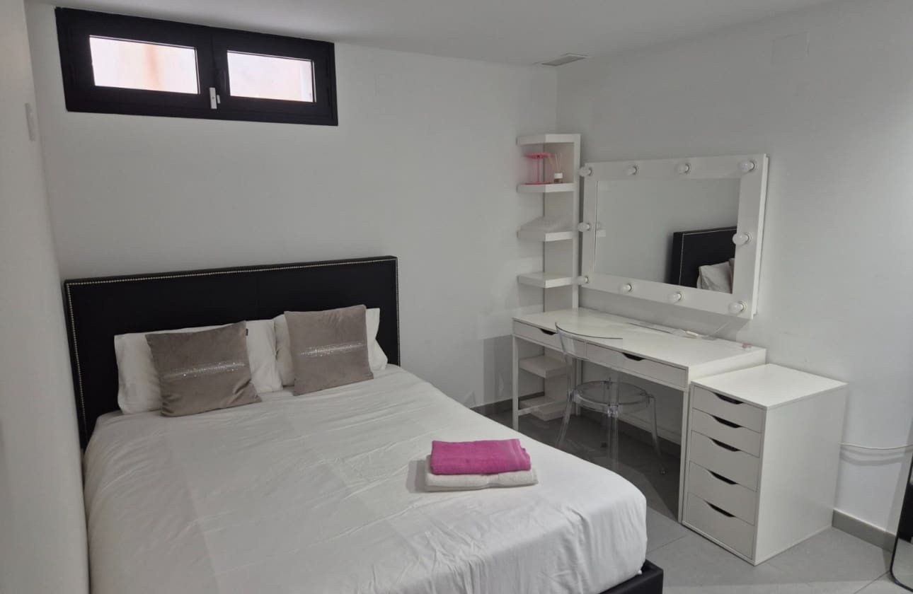 5 quarto Moradia para venda em Los Balcones com piscina garagem - 960 000 € (Ref: 9844033)