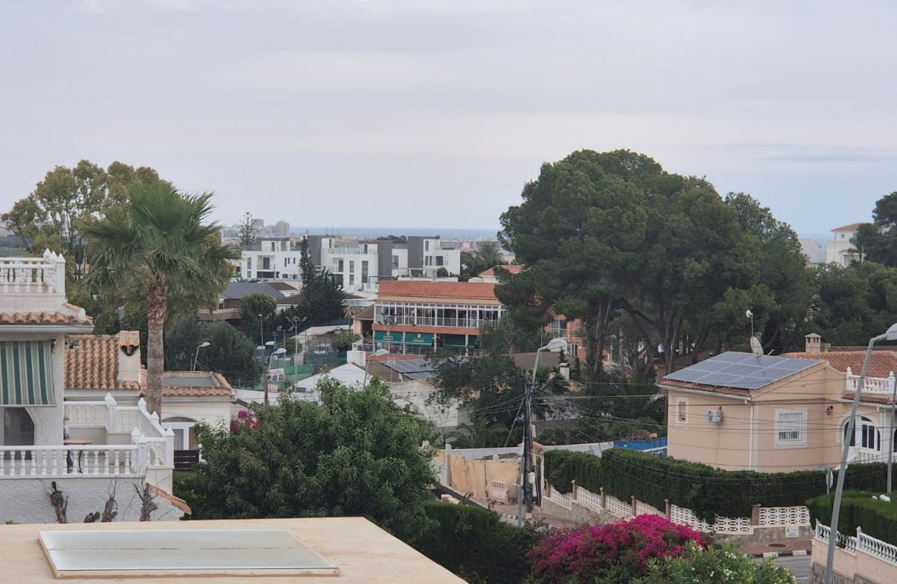 5 quarto Moradia para venda em Los Balcones com piscina garagem - 960 000 € (Ref: 9844033)