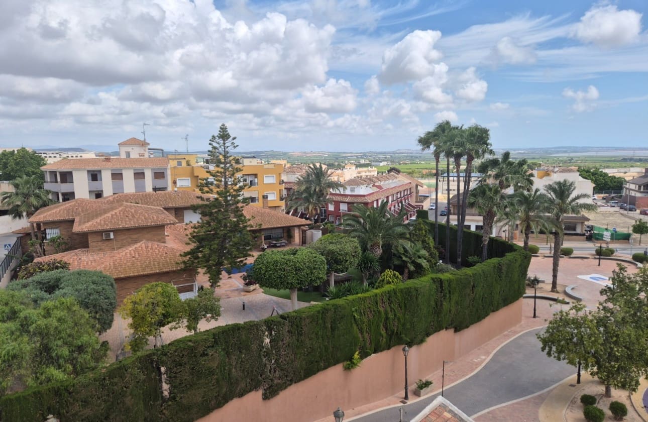 6 bedroom Apartment for sale in San Miguel de Salinas - € 270,000 (Ref: 9844037)