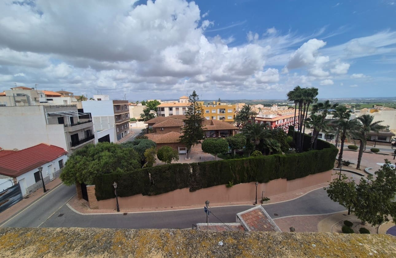 6 bedroom Apartment for sale in San Miguel de Salinas - € 270,000 (Ref: 9844037)