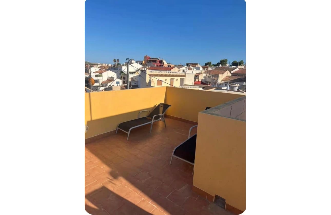 6 bedroom Apartment for sale in San Miguel de Salinas - € 270,000 (Ref: 9844037)