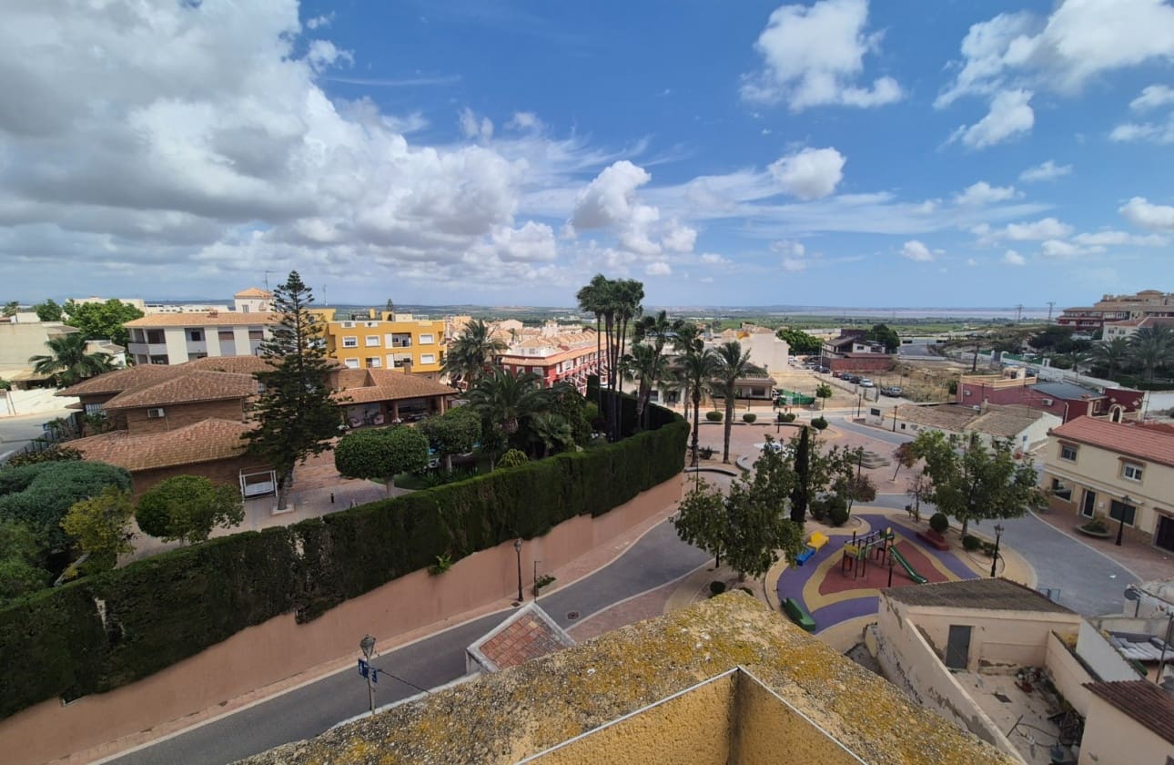 6 bedroom Apartment for sale in San Miguel de Salinas - € 270,000 (Ref: 9844037)