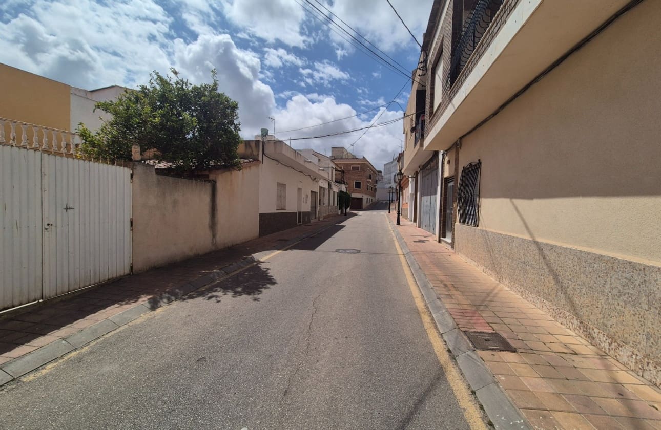 6 bedroom Apartment for sale in San Miguel de Salinas - € 270,000 (Ref: 9844037)